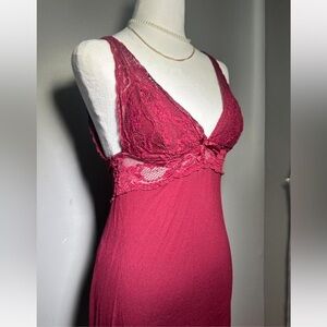 Elegant Lace Trim Burgundy Dress